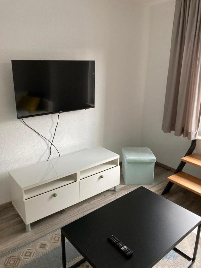 Albergue Haupt 3 Eningen unter Achalm Exterior foto